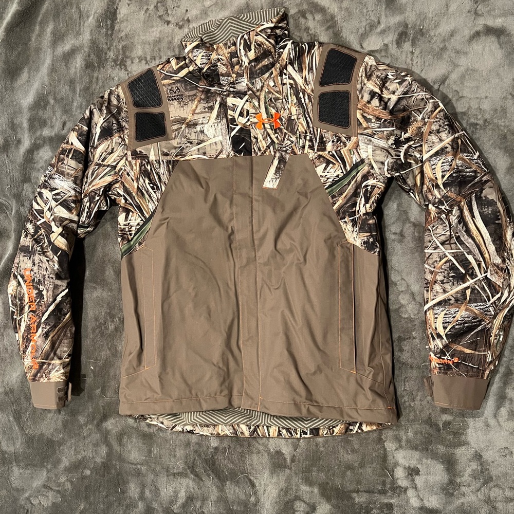 Under Armour camo jacket-Medium